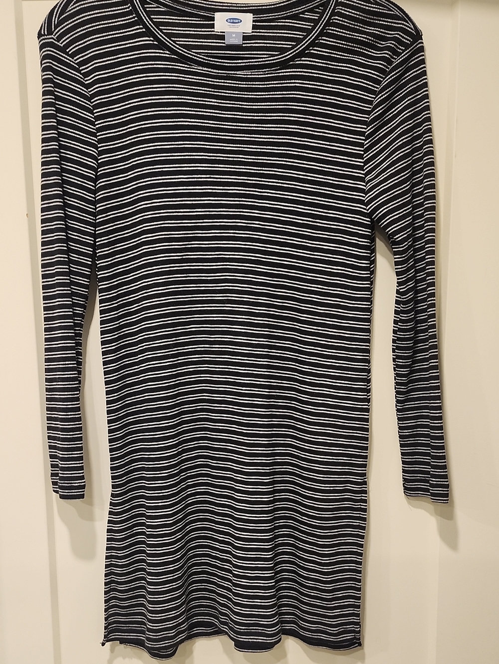Old Navy Black and White Striped Long Sleeve Shirt